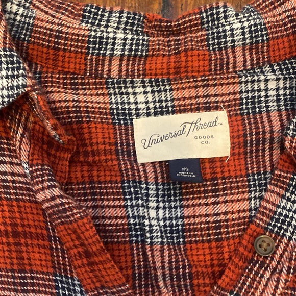 Universal Thread. Perfect flannel for Autumn. Size XS. - Picture 2 of 5